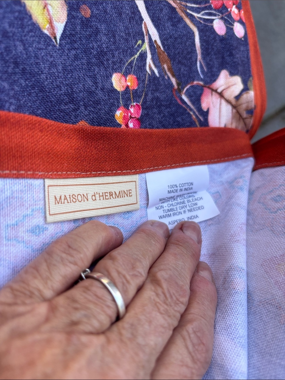 Maison D' Hermine Table Cloth Square Table 100% Cotton 54 X 54 Kelim - Infinity) - Picture 11 of 11